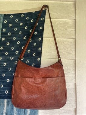 margot Embossed Leather Shoulder Bag in Chestnut